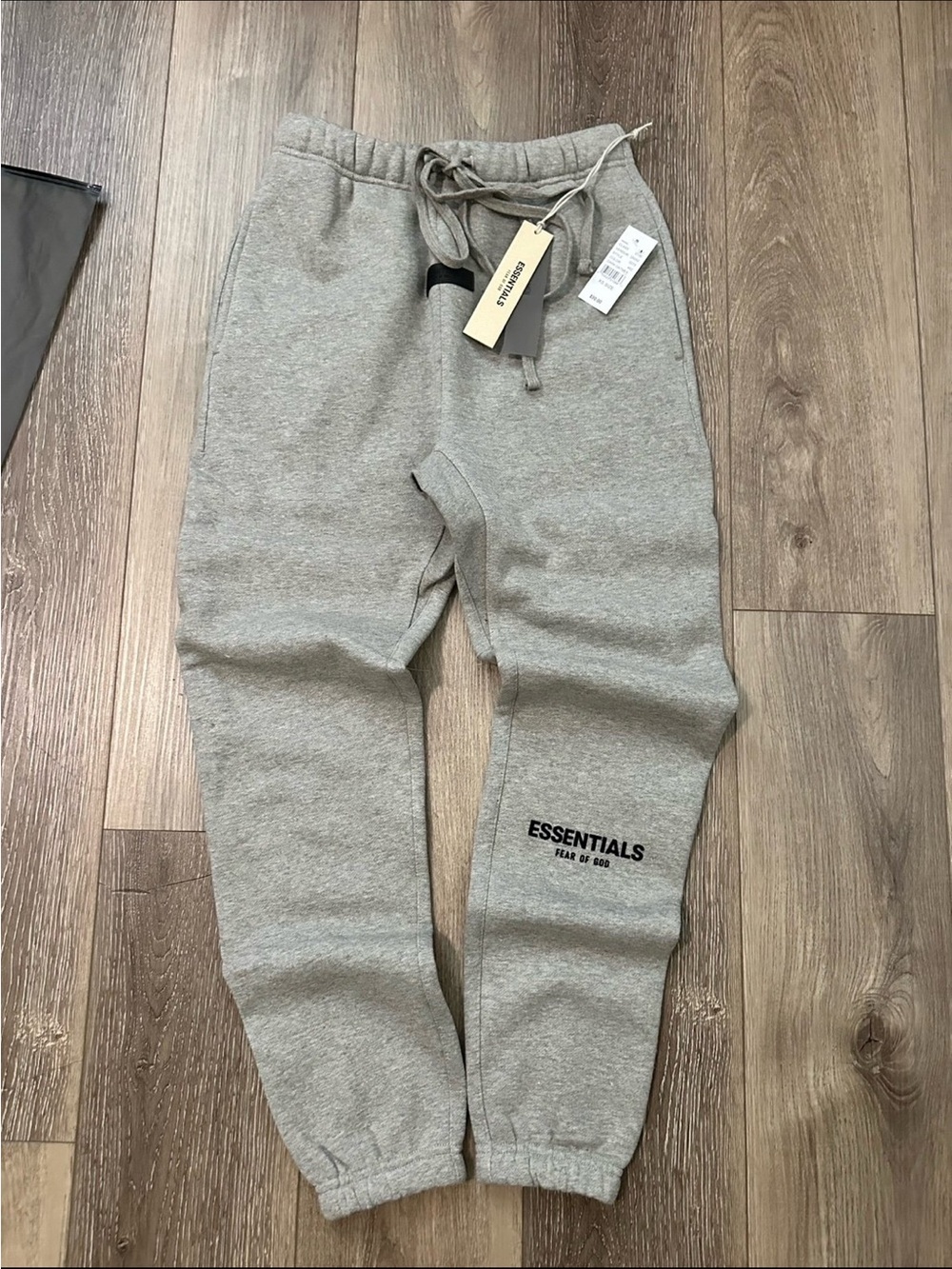 Essentials Fear of God  dark almond cuffed Sweatpants size medium